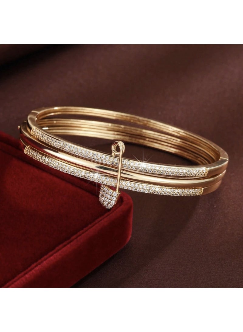 ڤيا سوار نسائي فاخر بثلاث حلقات مرصّعة بالزركون – لمسة أنوثة راقية - Image 3